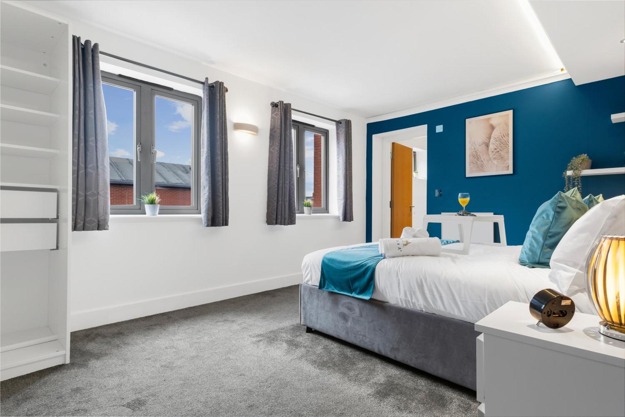 Pluxa Globe - Spacious Apartment In Jq With Parking Бирмингем Экстерьер фото